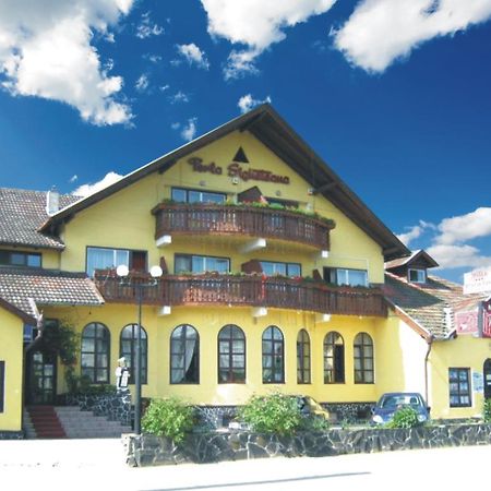 Motel Perla Sigheteana Máramarossziget Kültér fotó