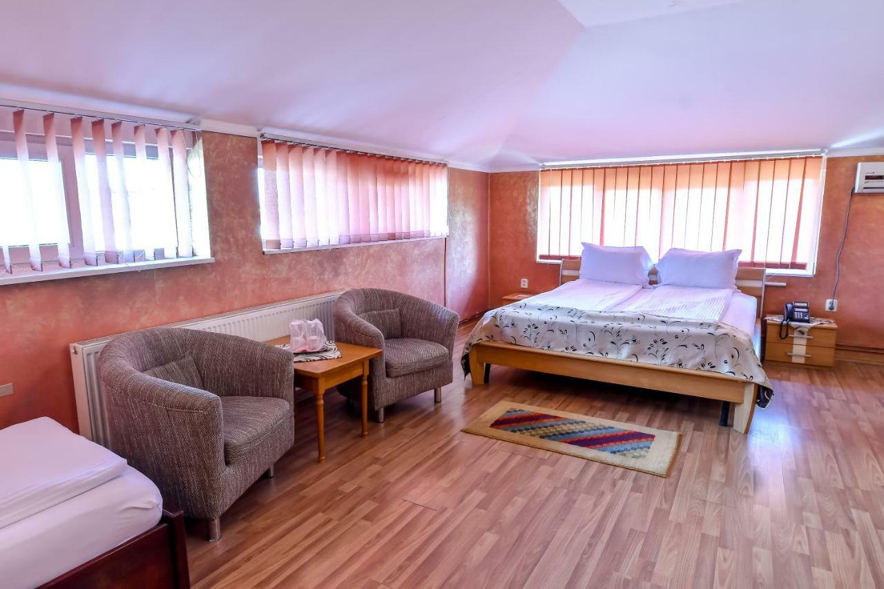 Motel Perla Sigheteana Máramarossziget Kültér fotó