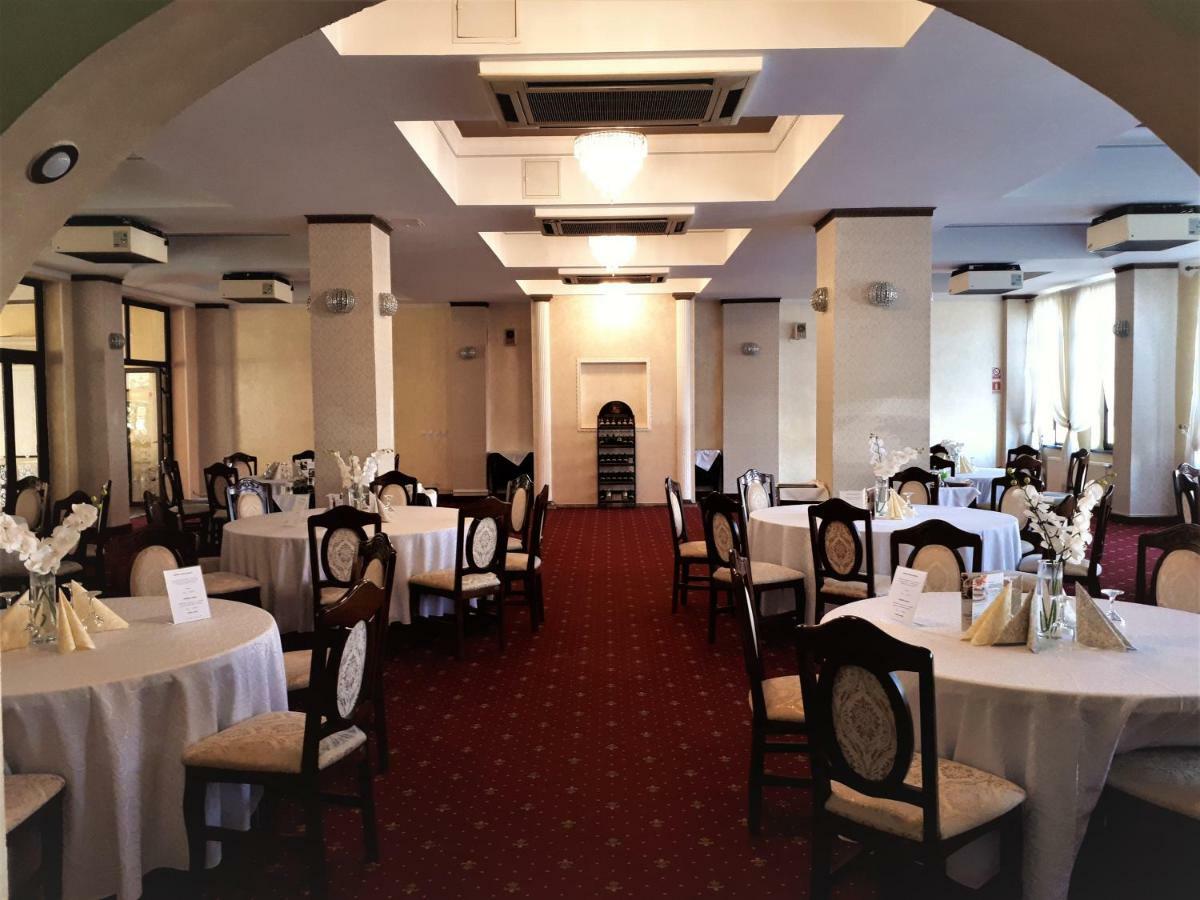 Motel Perla Sigheteana Máramarossziget Kültér fotó